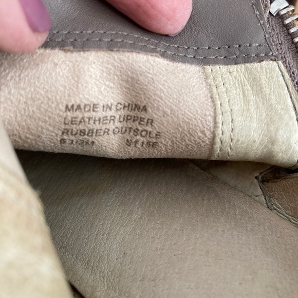 Michael Kors booties size 6.5 - Picture 10 of 11